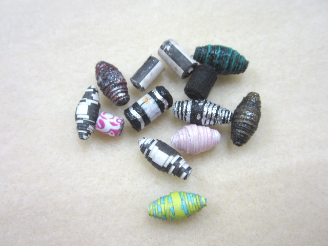 Making Fabric and Paper Beads Step 8