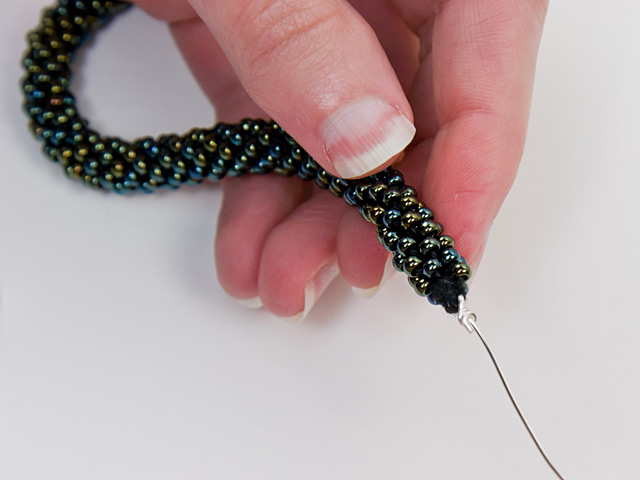 beading video diy how to bead crochet pattern bead crochet graph. step by step video video tutorial Free video tutorial