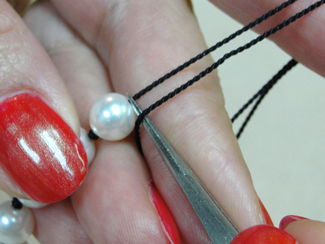 Knotting Pearls Step 6