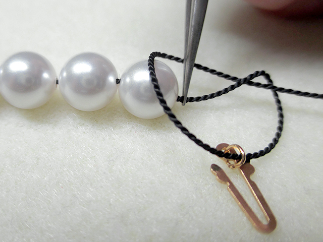 Learn How To Knot Pearls At Home - The Pearl Girls